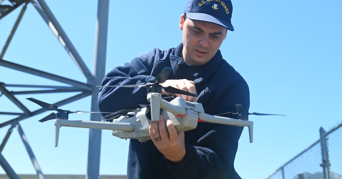A USCG petty officer cleans a Skydio X10D UAV on April 9, 2025, at USCG Base Portsmouth, Virginia. Photo: USCG.